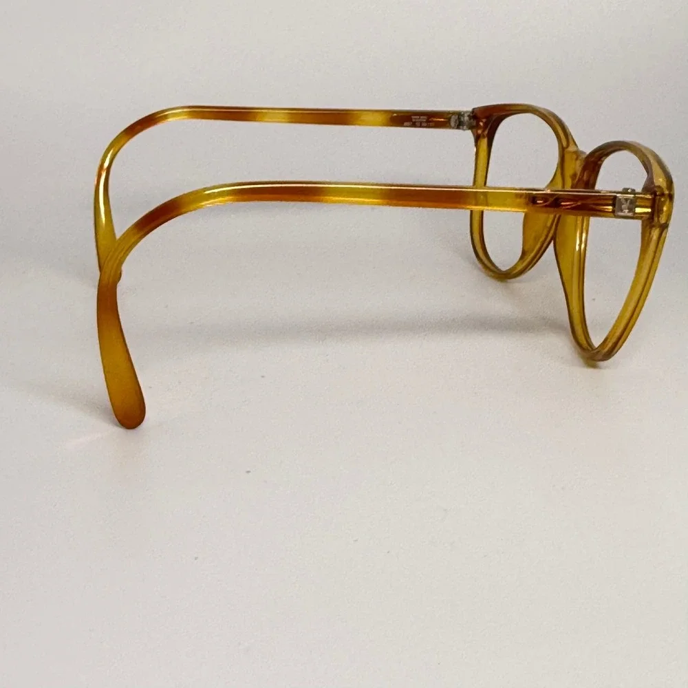 Vintage Playboy by Optyl 4657 12 Amber Honey‎ Eyeglasses Frames Austria 56-17